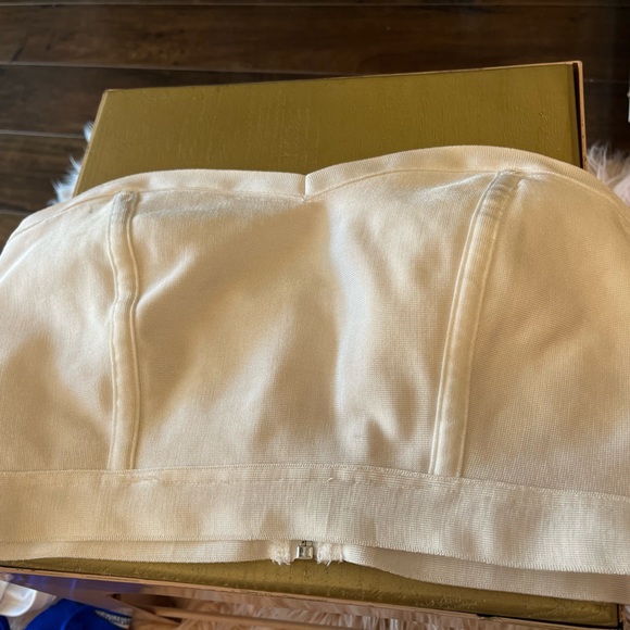 Two piece Bikini - Picture 3 of 7